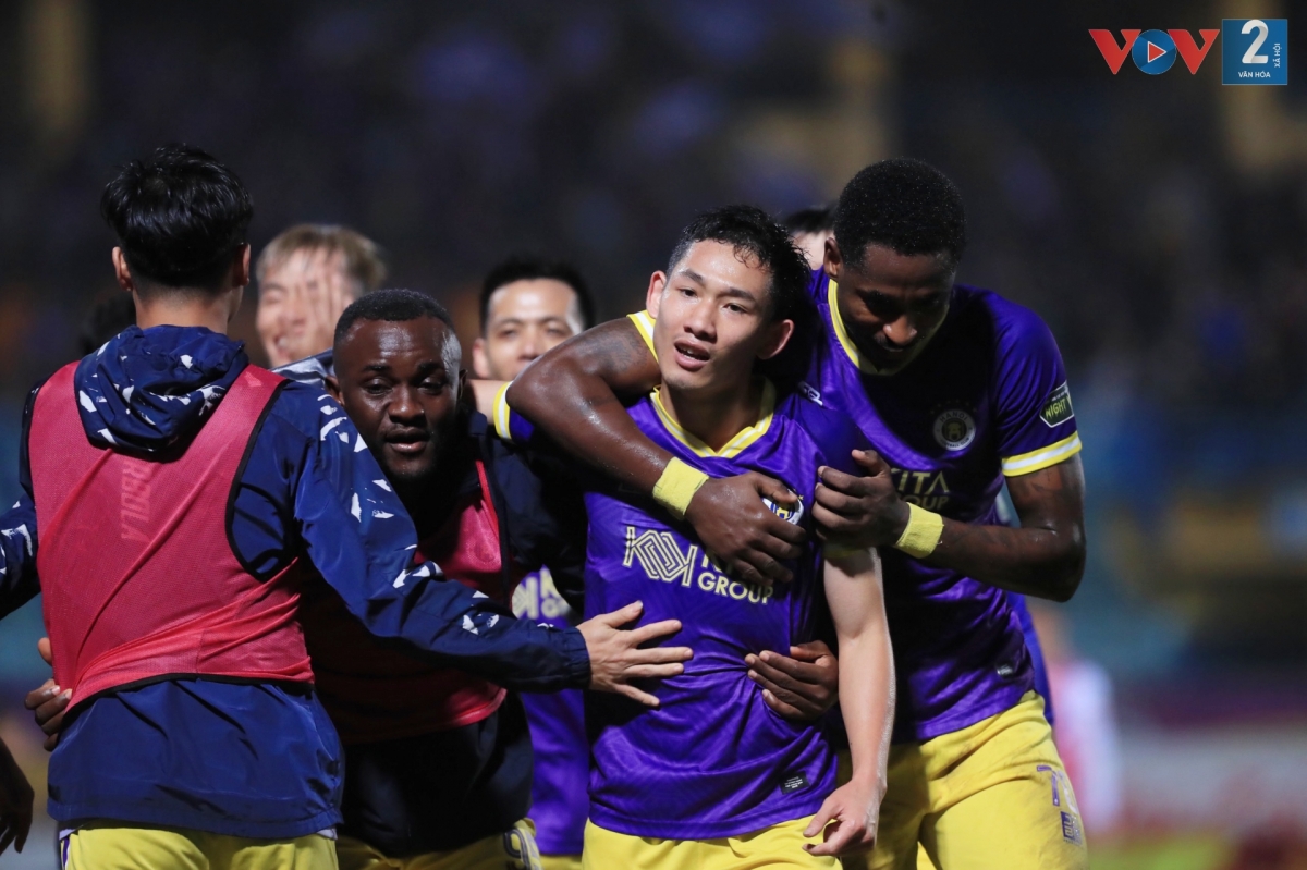 Hà Nội FC có chiến thắng đầu tiên dưới thời HLV Daiki Iwamasa