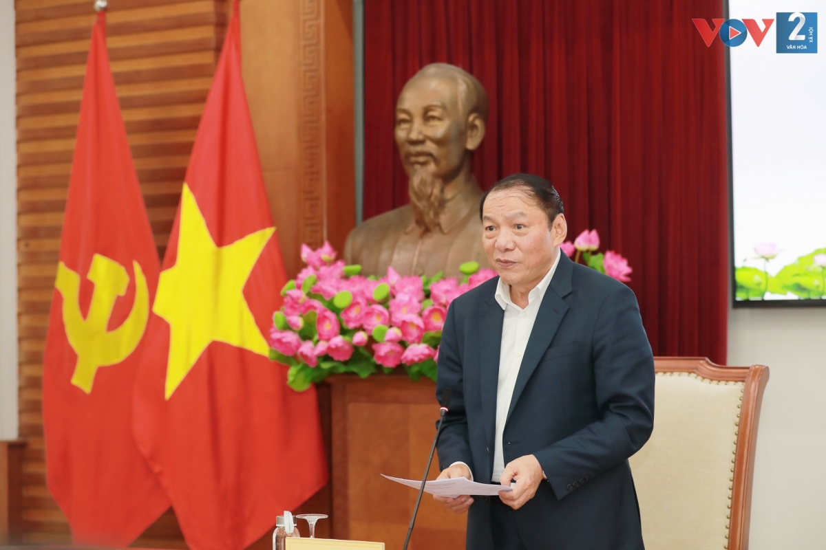 Bộ trưởng Bộ Văn hóa, Thể thao và Du lịch Nguyễn Văn Hùng, Chủ tịch Ủy ban Olympic Việt Nam tổng kết và chỉ đạo tại hội nghị