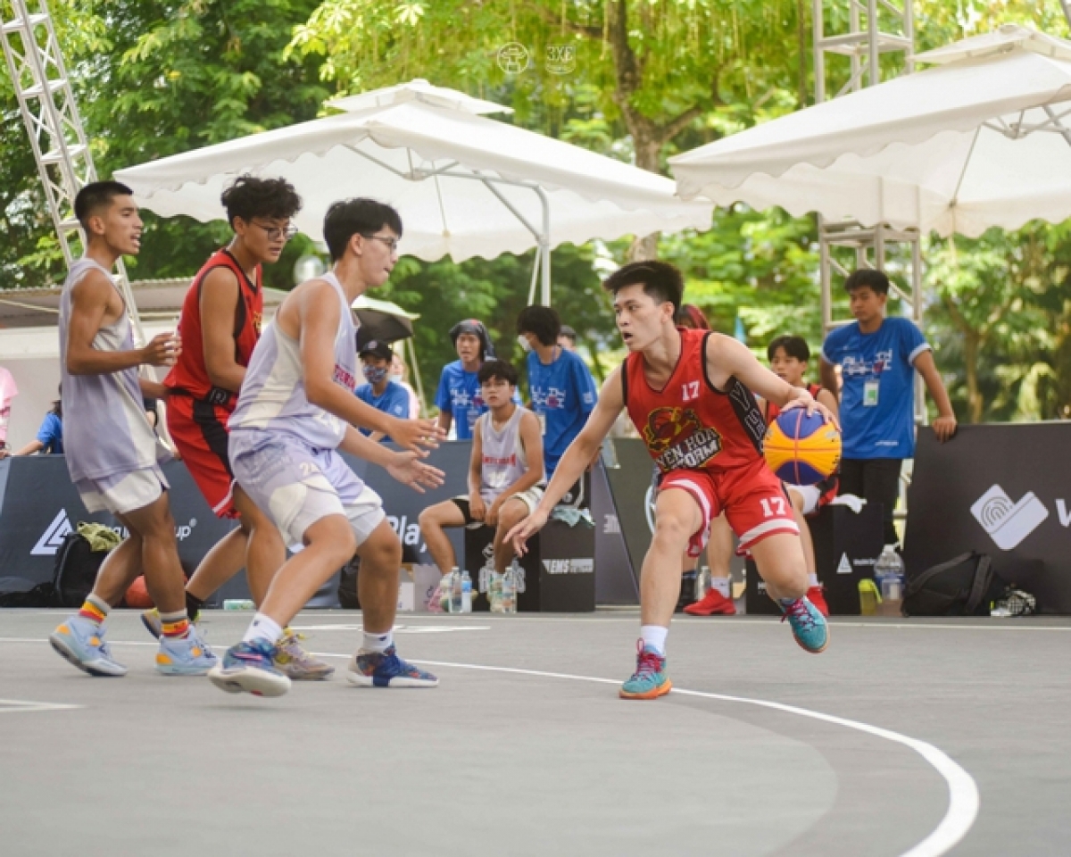 Một trận đấu trong khuôn khổ Giải bóng rổ 3x3 Hà Nội mở rộng lần thứ 4 năm 2023