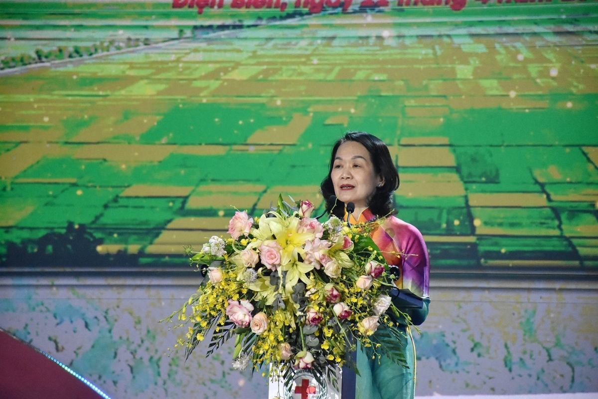 Chủ tịch Hội Chữ thập đỏ Việt Nam Bùi Thị Hòa phát biểu khai mạc.