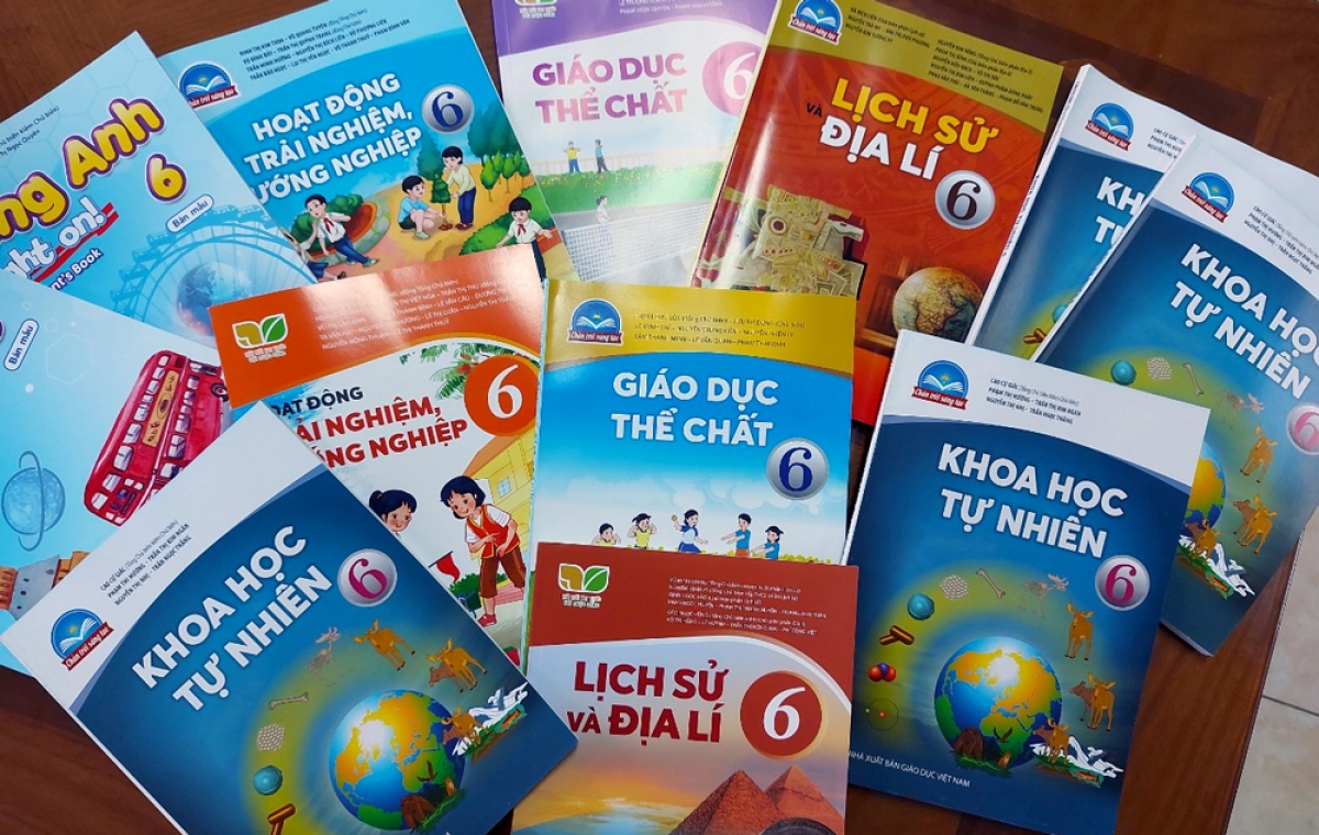 Thủ tướng yêu cầu tăng cường trách nhiệm quản lý nhà nước về lựa chọn, cung ứng, sử dụng sách giáo khoa (ảnh minh họa)