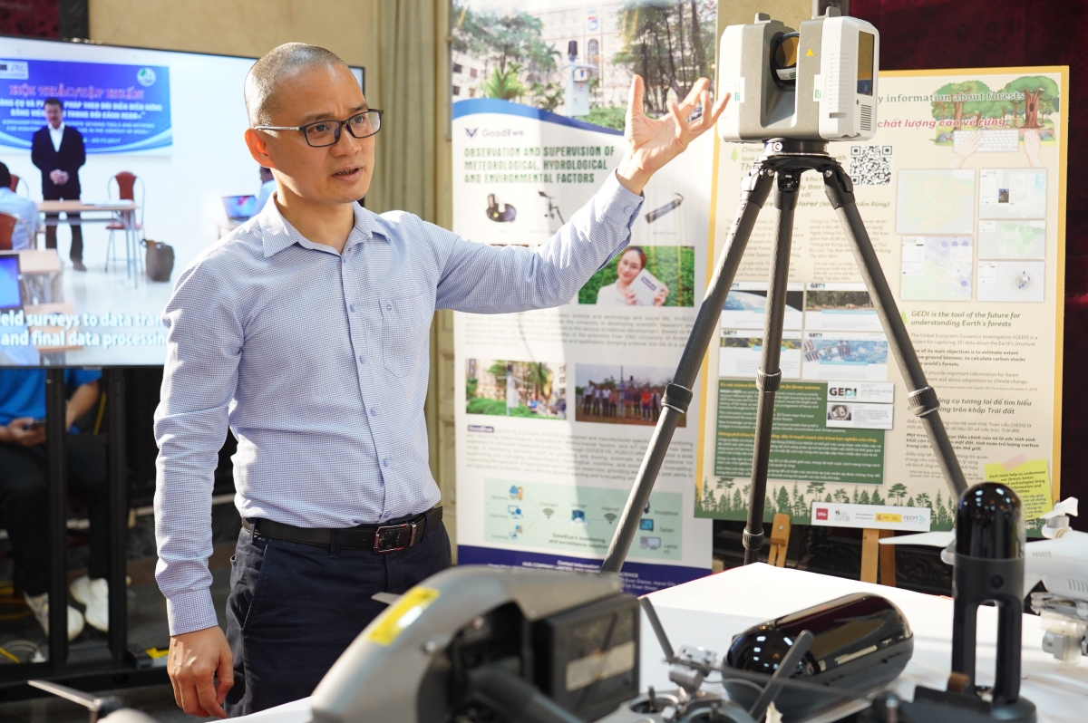 PGS.TS Bùi Quang Thành, Trưởng khoa Địa lý Trường Đại học Khoa học Tự nhiên. ĐHQGHN