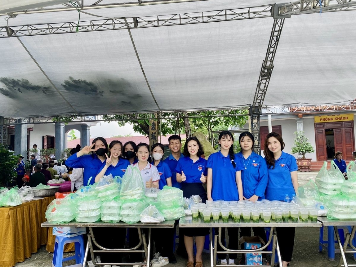 Lực lương thanh niên luôn đóng vai trò xung kích trong các hoạt động của đời sống xã hội (Ảnh NVCC)