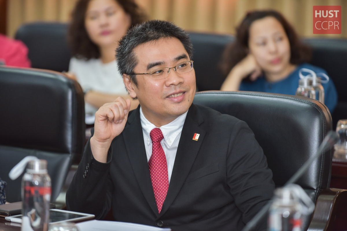 PGSTS Huỳnh Đăng Chính phó Giám đốc ĐHBKHN (Ảnh BKHN )