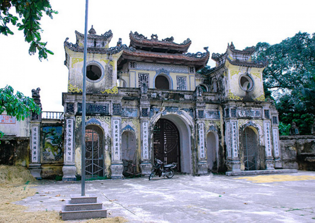 Đình Tú Thị - nơi thờ ông Tổ nghề thêu Lê Công Hành. Ảnh: Tư liệu