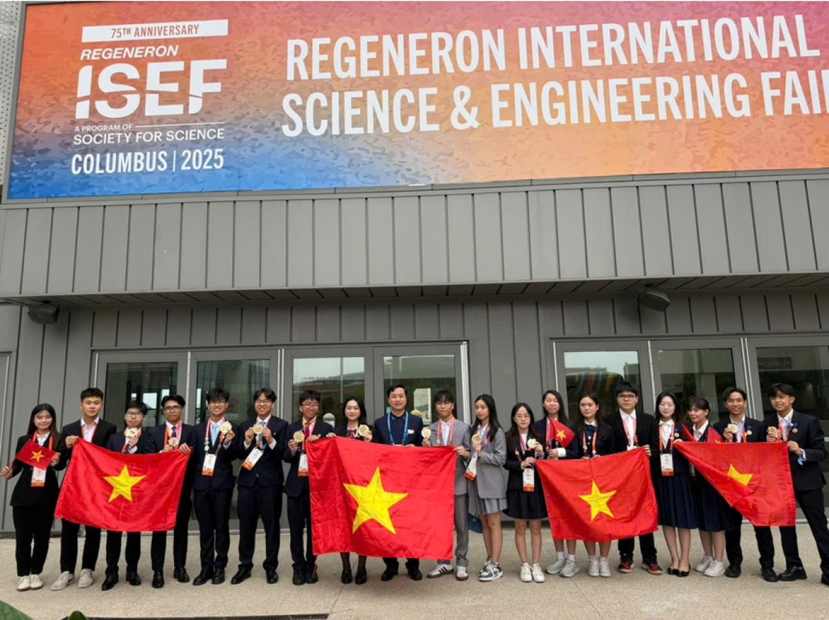 Đoàn học sinh Việt Nam tại ISEF năm 2025 (Ảnh: Moet)
