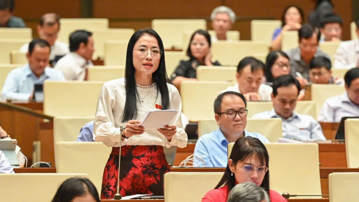 Đại biểu Trần Khánh Thu - Đoàn ĐBQH tỉnh Thái Bình. Ảnh: quochoi.vn