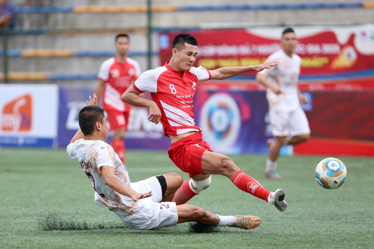 Thiên Khôi FC vượt qua TIG để giành quyền đá trận tranh Siêu cúp bóng đá 7 người 2024
(ảnh: Vietfootball)