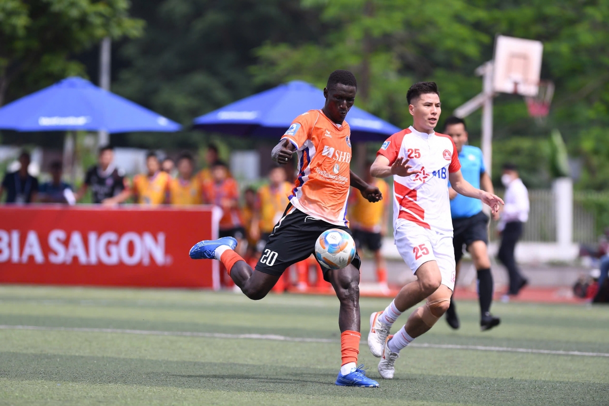 Á quân Thiên Khôi và SHB chia điểm trong trận ra quân của mùa giải 2025 (ảnh: Vietfootball)