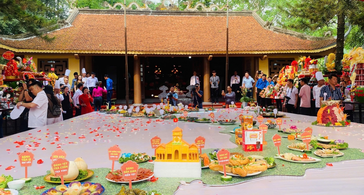 200 món ăn, đặc sản vùng miền được các nghệ nhân, đầu bếp trên cả nước thực hiện. Ảnh: BTC