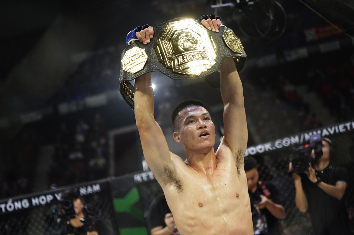 Phạm Công Minh bảo vệ đai vô địch hạng 84kg là tâm điểm của Lion Championship 22
(ảnh: MMA)