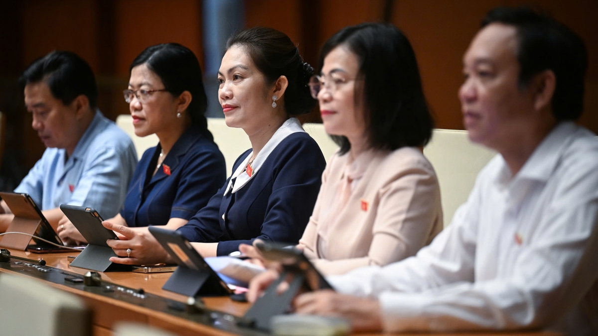 Quốc hội thảo luận ở hội trường về dự án Luật sửa đổi, bổ sung một số điều của Luật Các tổ chức tín dụng. Ảnh: quochoi.vn