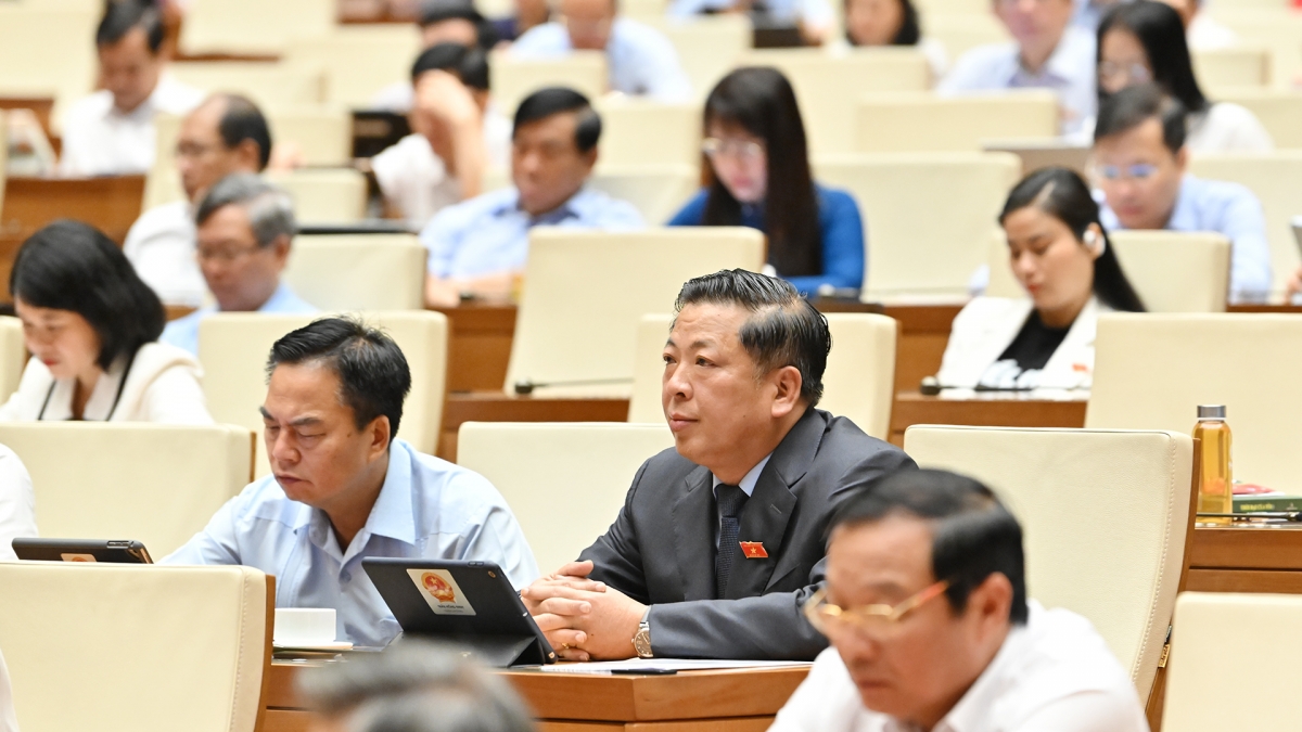 Sáng 19-5, Quốc hội thảo luận tại hội trường về dự án Luật sửa đổi, bổ sung một số điều của Luật Tổ chức Tòa án nhân dân. Ảnh: quochoi.vn