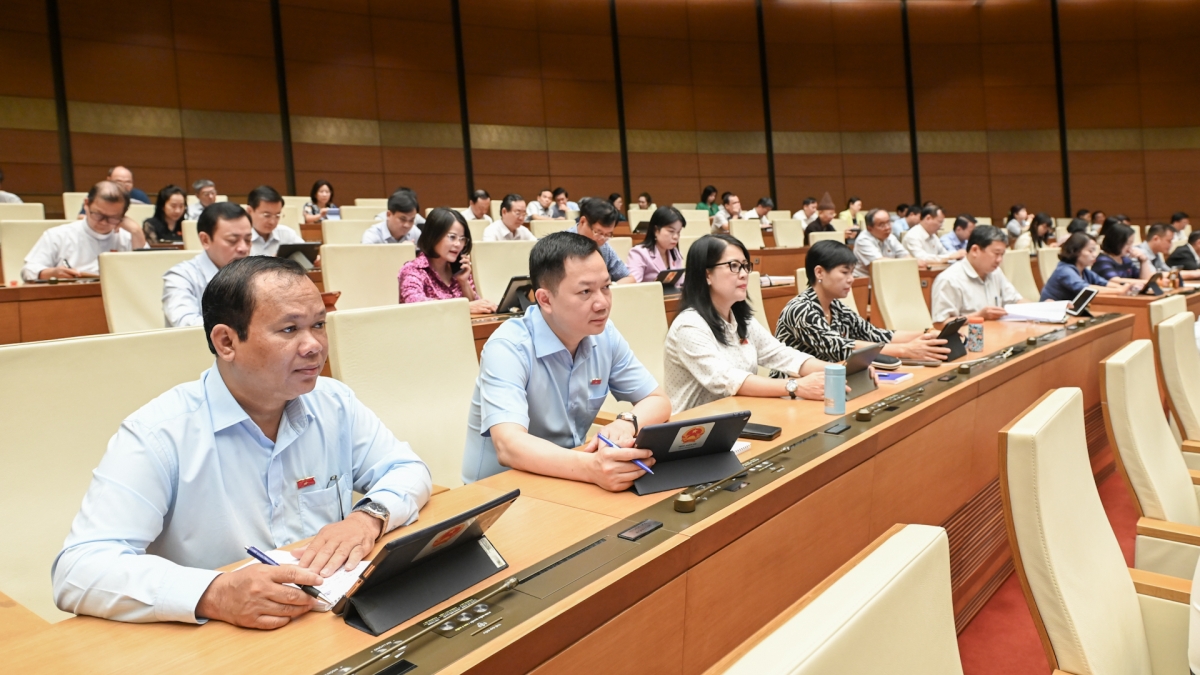 Sáng 20/5, Quốc hội nghe Tờ trình và Báo cáo thẩm tra về dự án Bộ luật Hình sự (sửa đổi).
Ảnh: quochoi.vn