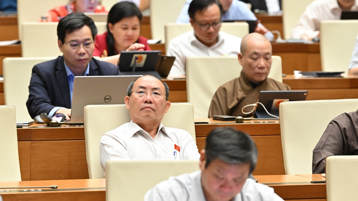 Sáng 22-5, Quốc hội nghe đại diện cơ quan soạn thảo và thẩm tra trình bày tờ trình, báo cáo thẩm tra dự thảo Nghị quyết của Quốc hội về phổ cập giáo dục mầm non cho trẻ em mẫu giáo từ 3 đến 5 tuổi.
Ảnh: quochoi.vn