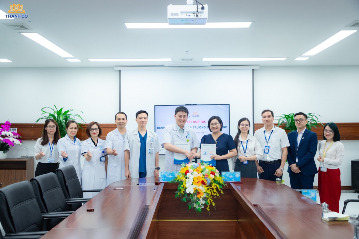 Lễ ký kết hợp tác giữa Trường Đại học Thành Đô và Bệnh viện Nhi Hà Nội (Ảnh Trường ĐH Thành Đô)