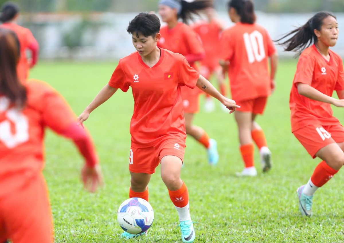 Các cầu thủ U19 nữ Việt Nam quyết tâm chinh phục giải Đông Nam Á (Ảnh: VFF)
