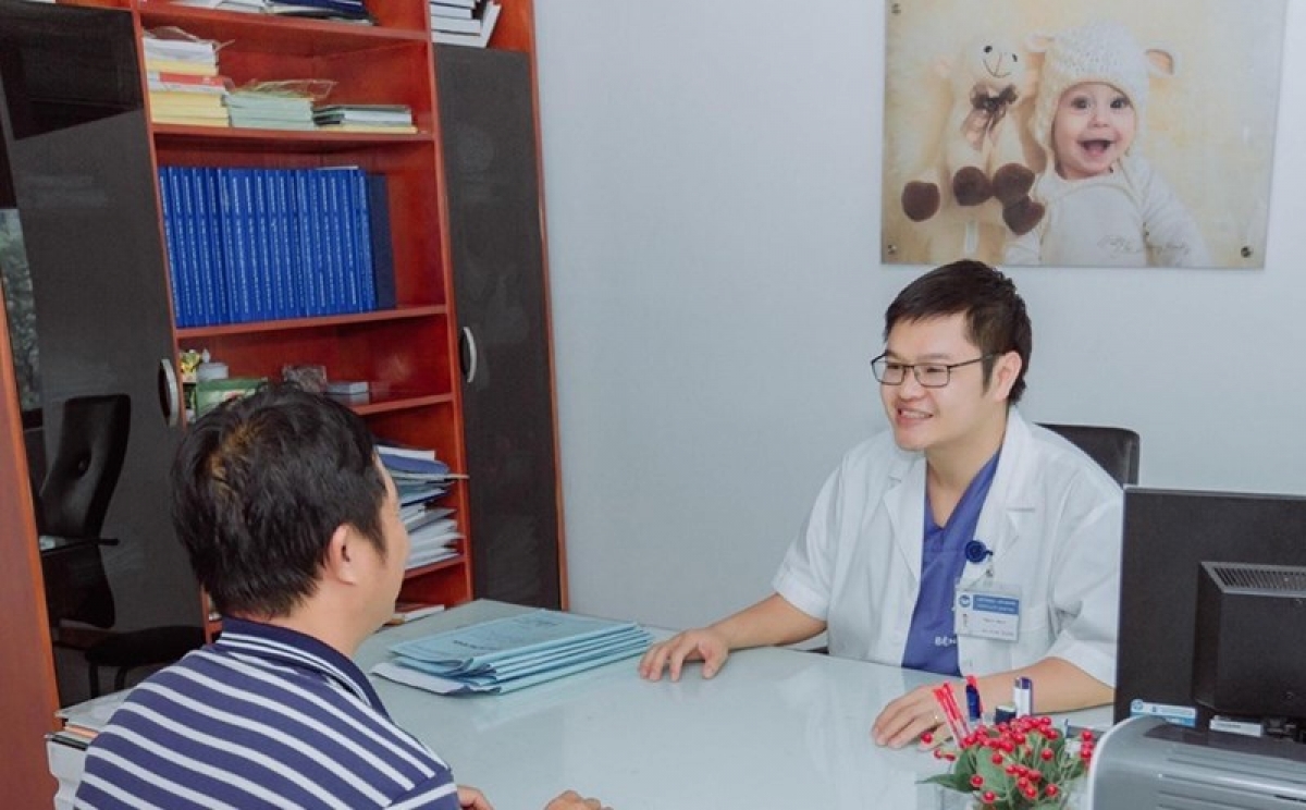 BS Hà Ngọc Mạnh - GĐ Bệnh viện Nam học và hiếm muộn Việt Bỉ. Ảnh: BSCC