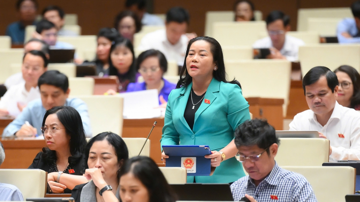 Đại diện Lê Thị Thanh Lam - Đoàn ĐBQH tỉnh Hậu Giang. Ảnh: quochoi.vn