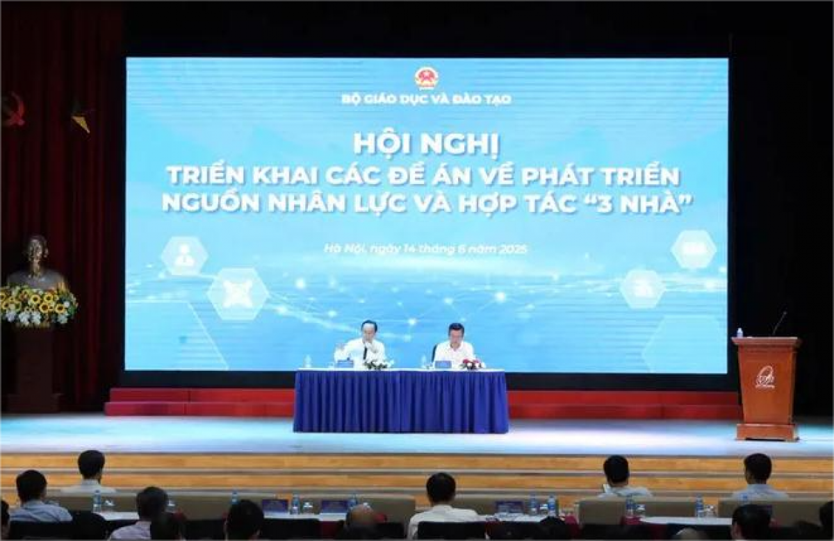 Thứ trưởng Nguyễn Văn Phúc và Hoàng Minh Sơn chủ trì hội nghị