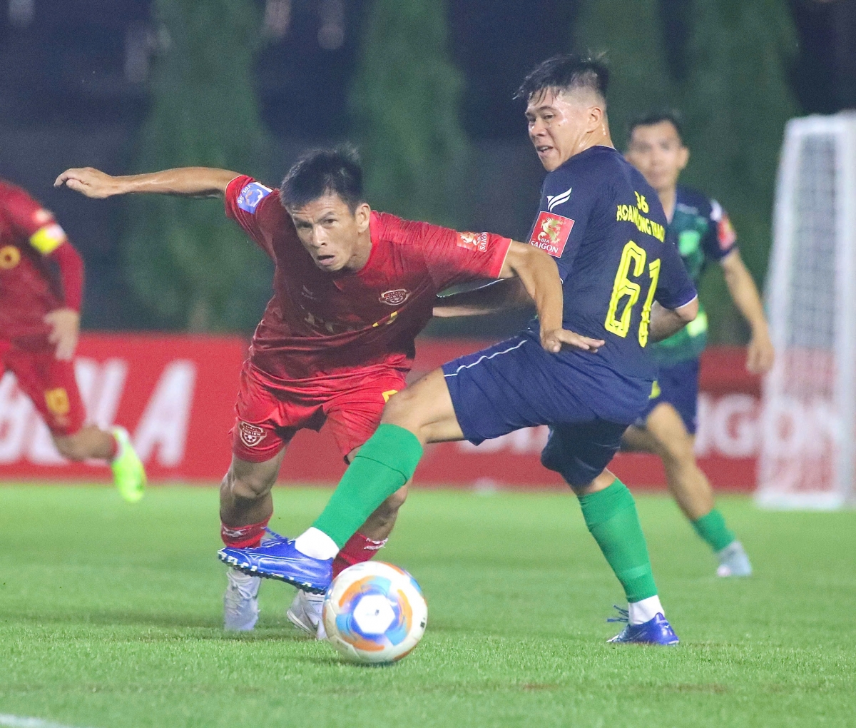 An Biên thua ngược đội bóng tân binh vì một tình huống phản lưới nhà (ảnh: Vietfootball)