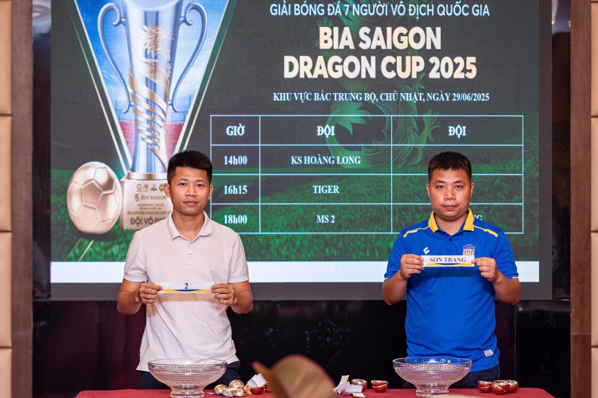 Bốc thăm vòng loại khu vực Bắc Trung Bộ (ảnh: Vietfootball)