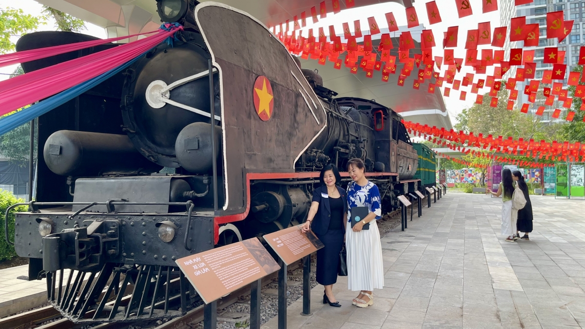 Không gian sáng tạo ga xe lửa Gia Lâm. Ảnh: NVCC