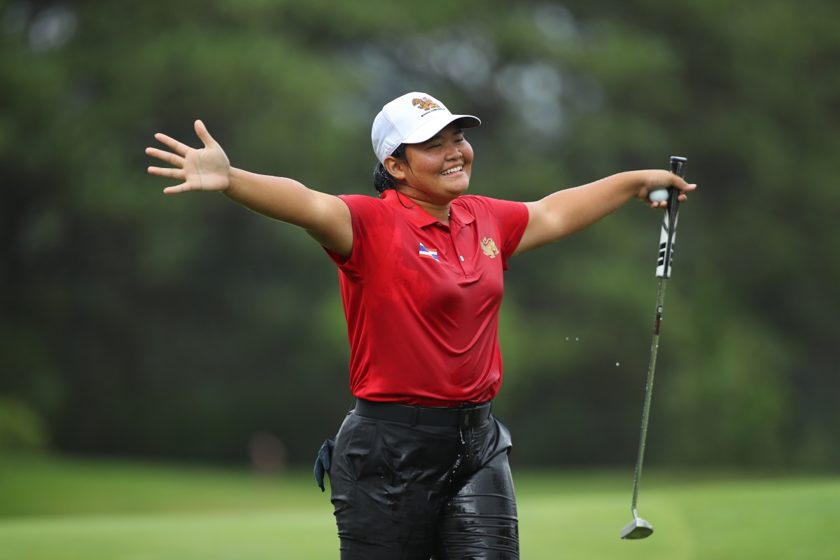 Golfer người Thái Lan - Marisa Tojạl ăn mừng ngôi vô địch VLAO 2025 (ảnh: VGA)