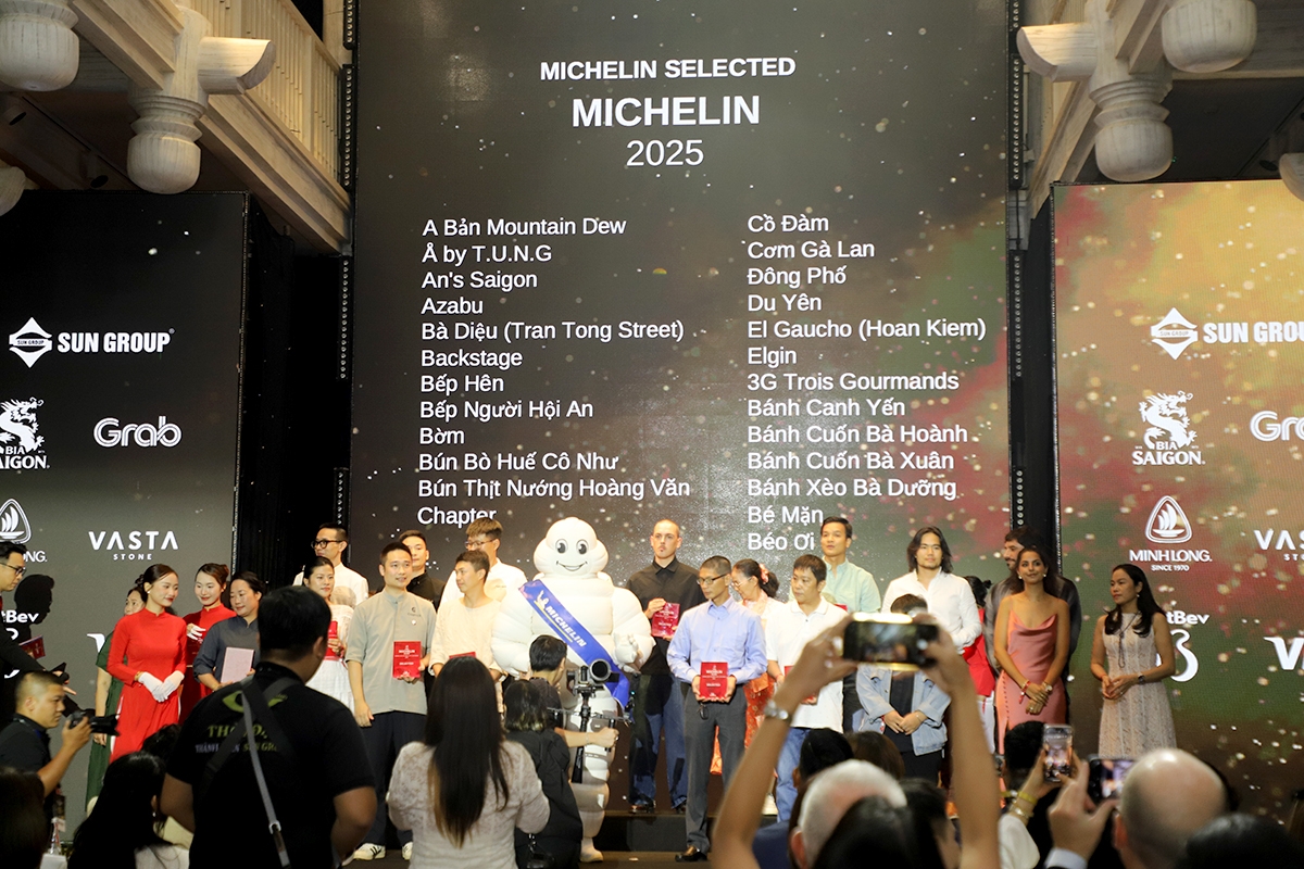 Ban Tổ chức trao giải Michelin Selected. Ảnh: BTC