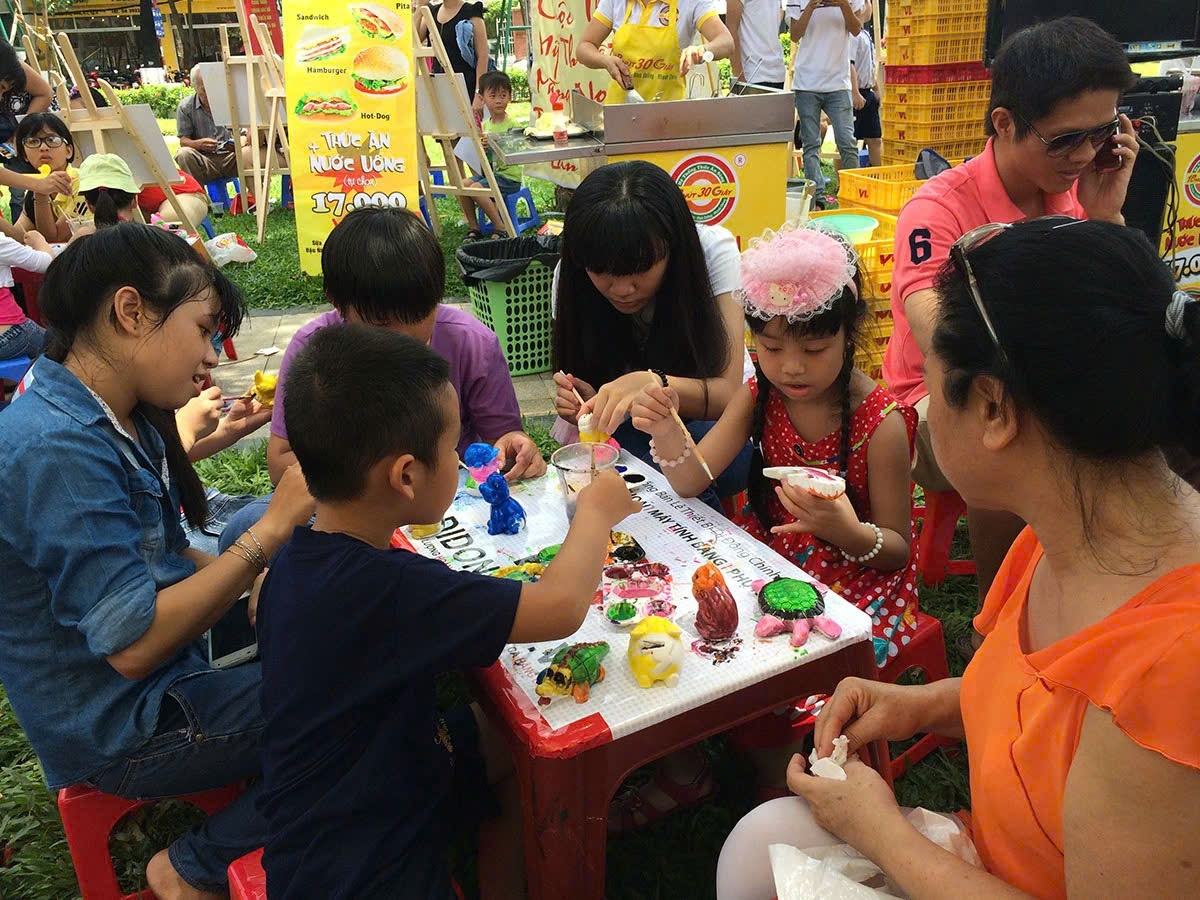 Kỳ nghỉ hè không chỉ cần vui mà còn cần giúp trẻ trưởng thành (Ảnh: Báo Điện tử TNVN)