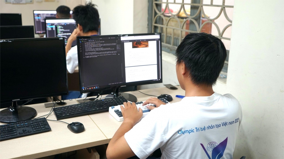 Đề thi tập trung 2 lĩnh vực của Trí tuệ nhân tạo là thị giác máy tính (Computer Vision) và xử lý ngôn ngữ tự nhiên (NLP)