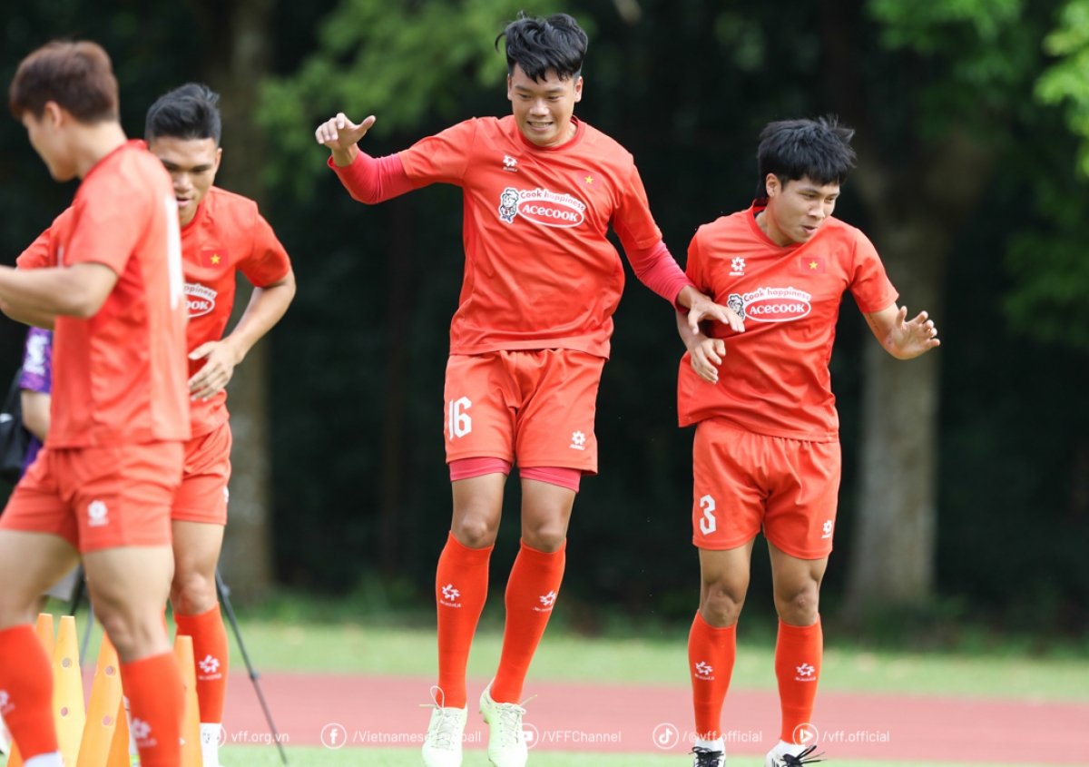 Thành Chung cho biết “Đội tuyển Việt Nam luôn giữ tinh thần thoải mái” (ảnh VFF)