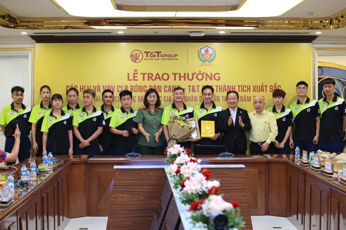Các VĐV bóng bàn CAND - T&T được thưởng gần 1,3 tỷ đồng với thành tích tại giải VĐQG
(ảnh: BTC)