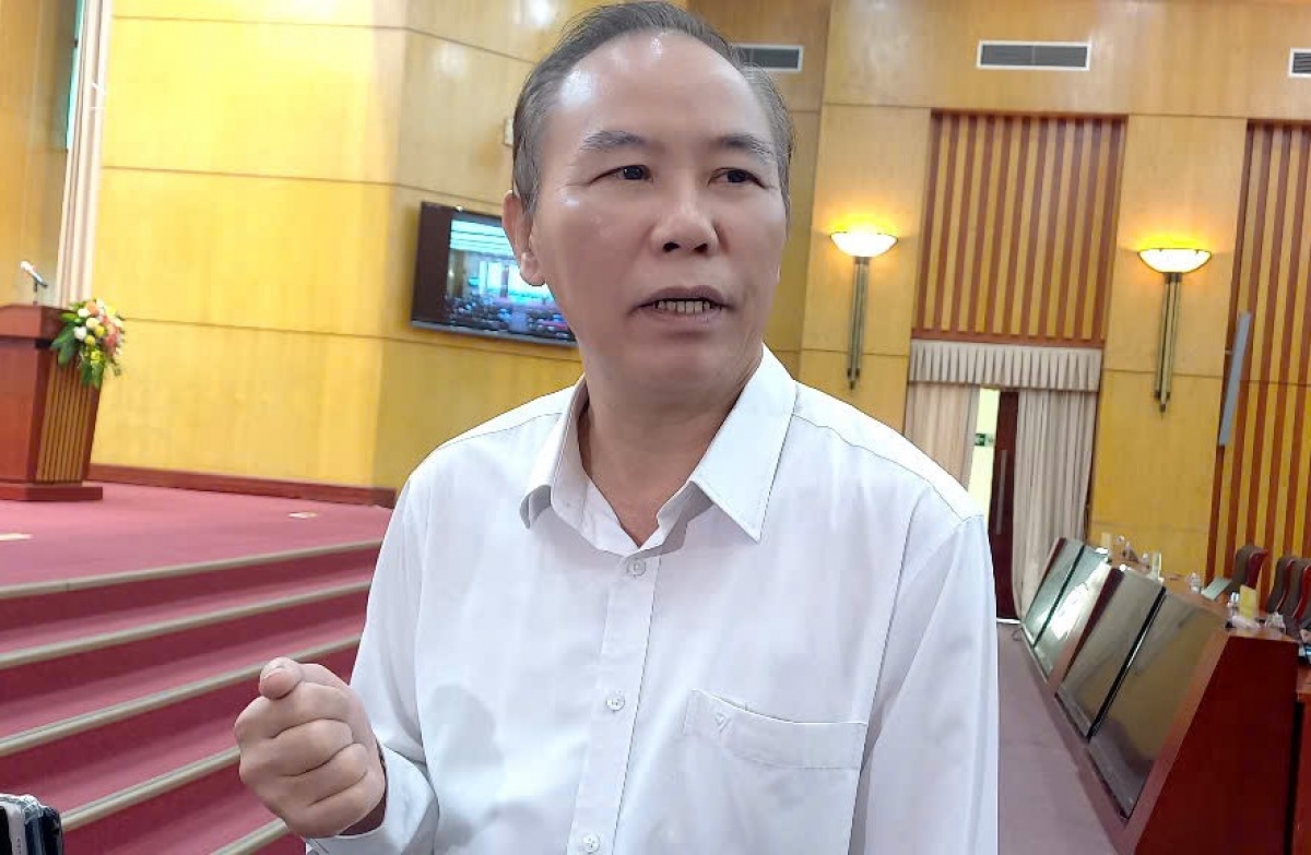 Thứ trưởng Phùng Đức Tiến nhấn mạnh, việc kiểm soát dịch tả lợn châu Phi cần được thực hiện quyết liệt. Ảnh: VOV2