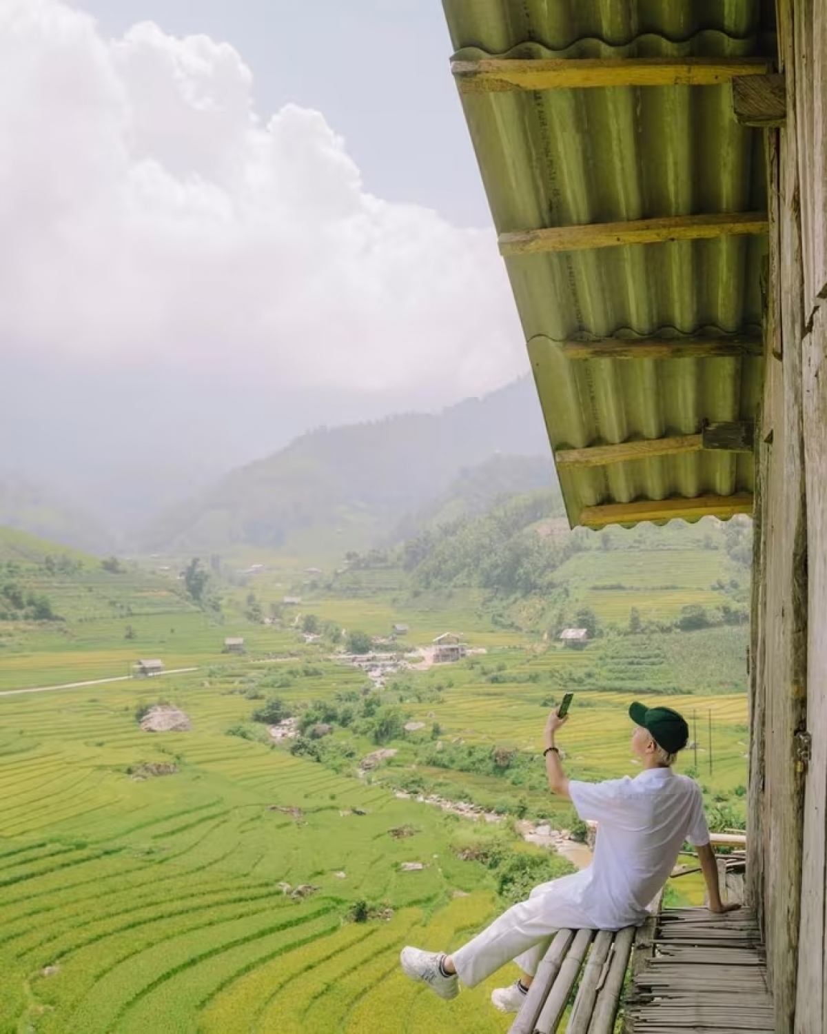 Tả Van không ồn ào, không hiện đại hóa quá mức, cũng không nhộn nhịp như các khu trung tâm du lịch. Nơi đây giống như một thế giới khác – tĩnh lặng, thơ mộng và đậm chất Tây Bắc. (Ảnh: Bùi Quang Thụy)