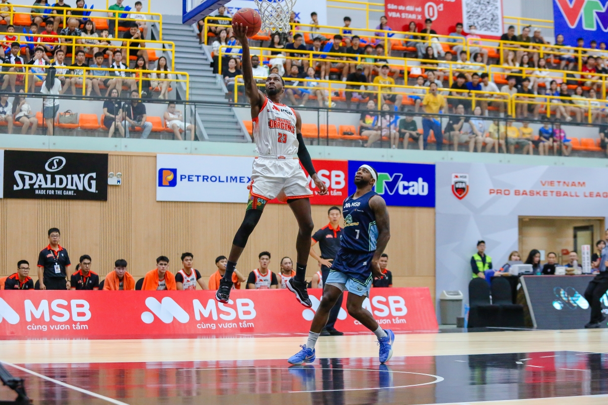 Danang Dragons có chiến thắng thứ 5 tại VBA mùa này (ảnh: VBA)