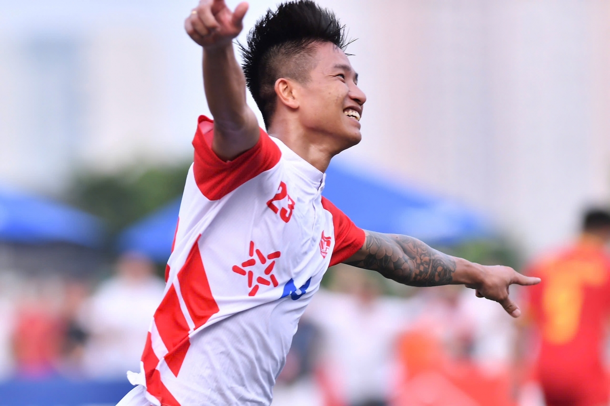 Văn Khôi ăn mừng bàn thắng duy nhất mang về cúp vô địch cho Thiên Khôi (ảnh: Vietfootball)