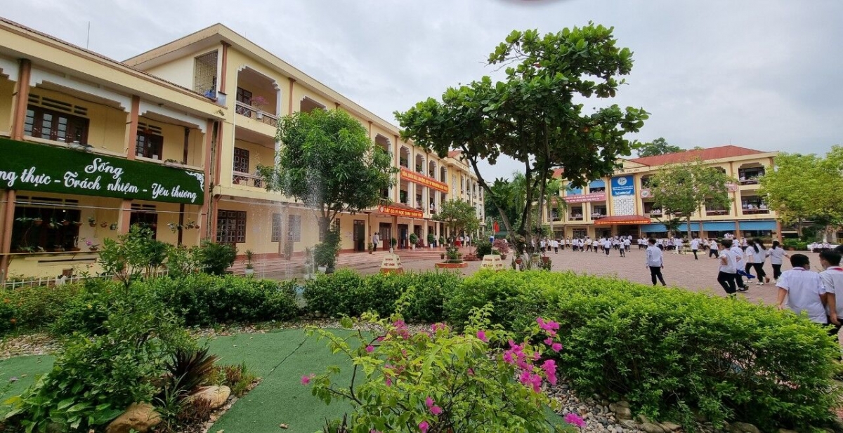 Tên của Đại Tư mã Ngô Văn Sở đã được đặt cho nhiều ngôi trường trong cả nước. Trong ảnh là ngôi trường mang tên Ngô Văn Sở ở Lào Cai. Ảnh: vietnamhoinhap.vn
