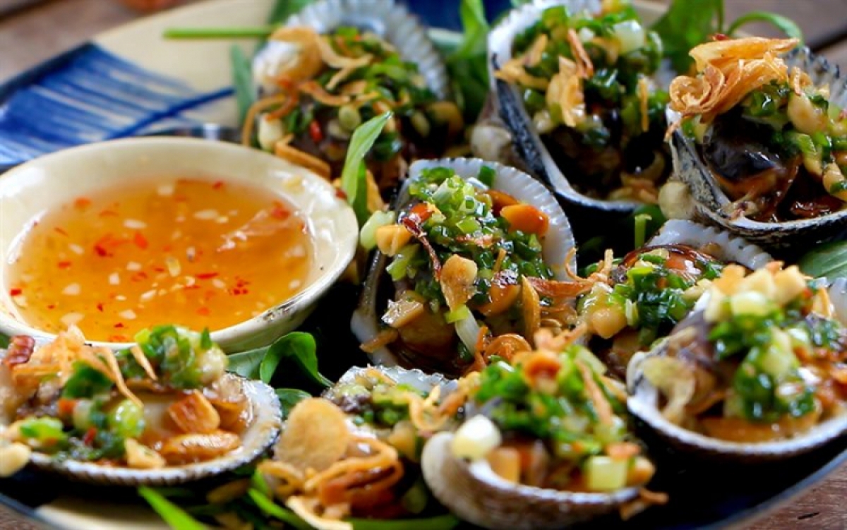 Các món hải sản là lựa chọn tất yếu của người dân khi đi du lịch vùng biển. Ảnh: Internet