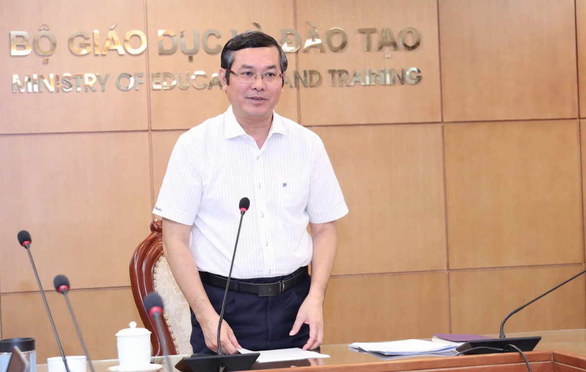 Thứ trưởng Bộ GD&ĐT Nguyễn Văn Phúc phát biểu (Ảnh Bộ GD&ĐT)