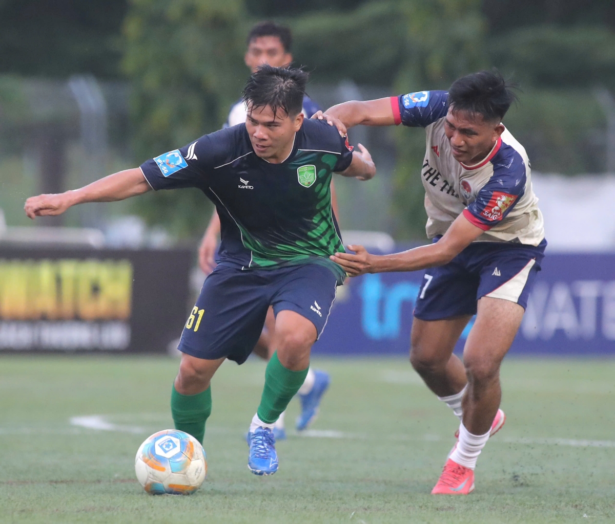Tân binh 36 Hoàng Nông Thảo Vy (xanh) vô địch SPL-S7 với thành tích bất bại (ảnh: Vietfootball)