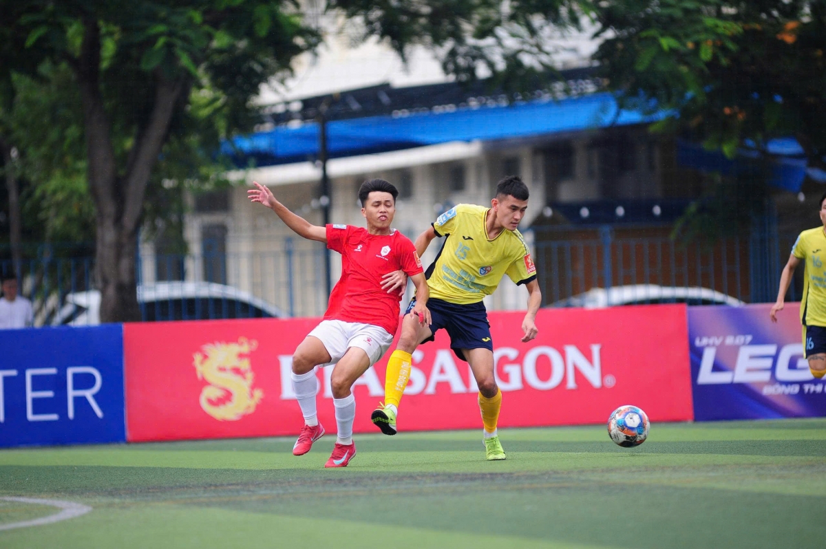 Thày trò HLV Nguyễn Mạnh Kiên có được 1 điểm ở trận đấu cuối cùng (ảnh: Vietfootball)