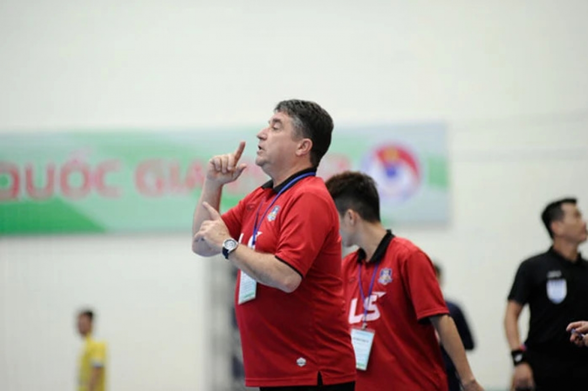 HLV Victor Acosta nhấn mạnh chiến thắng của Thái Sơn Bắc trong trận CK Cúp futsal Quốc gia là nhờ tinh thần thép của các cầu thủ,(Ảnh: BTC)