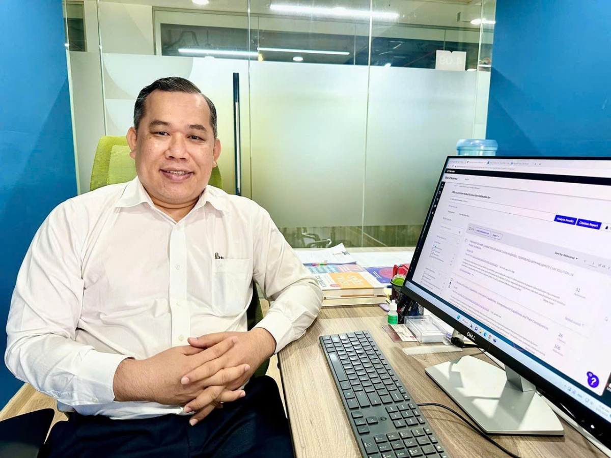 TS Lê Văn Út - trưởng nhóm nghiên cứu đo lường khoa học và chính sách quản trị nghiên cứu, Trường Đại học Văn Lang. Ảnh NVCC