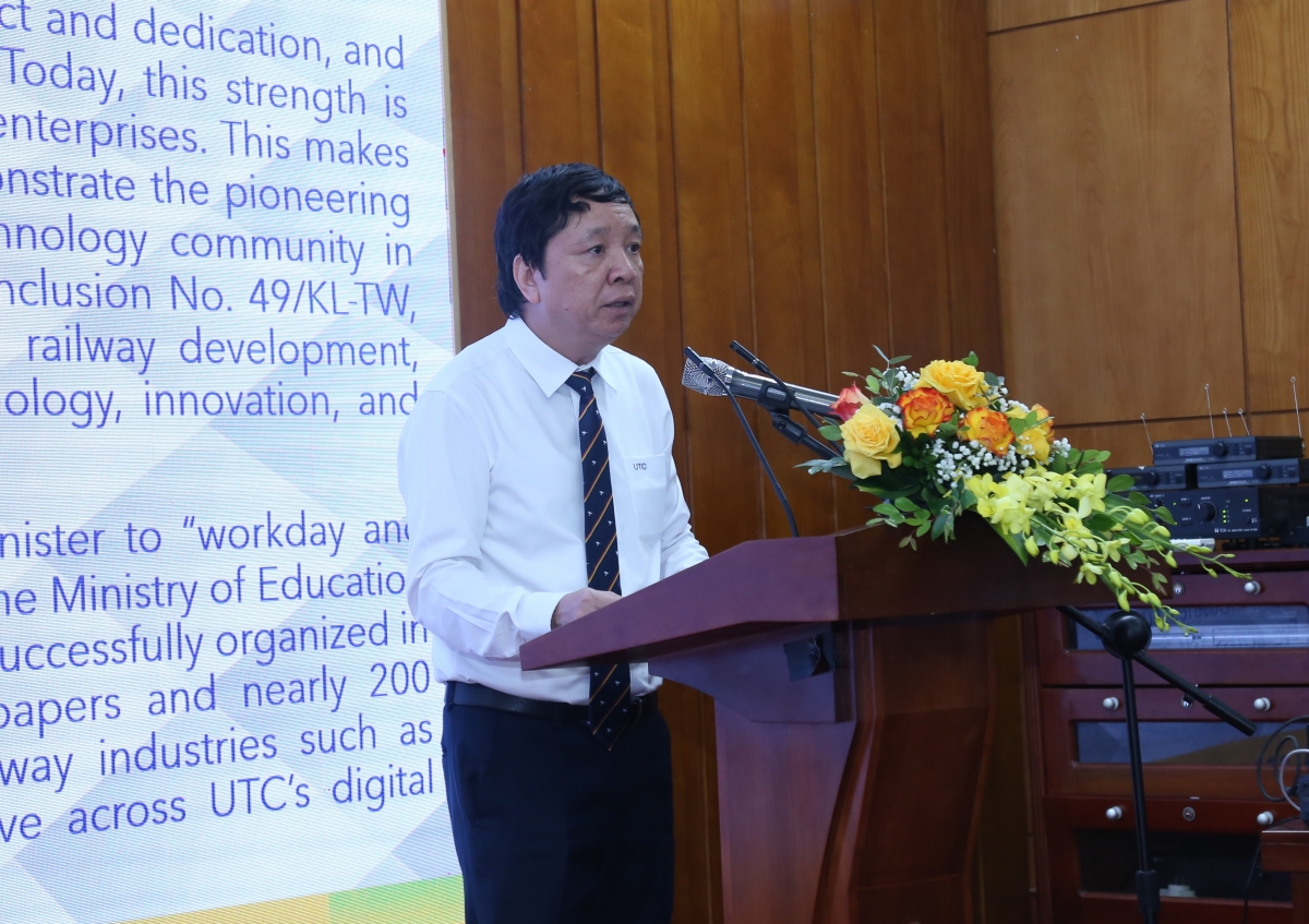 PGS.TS Nguyễn Văn Hùng, Hiệu trưởng Trường Đại học Giao thông vận tải (Ảnh: Trường GTVT)