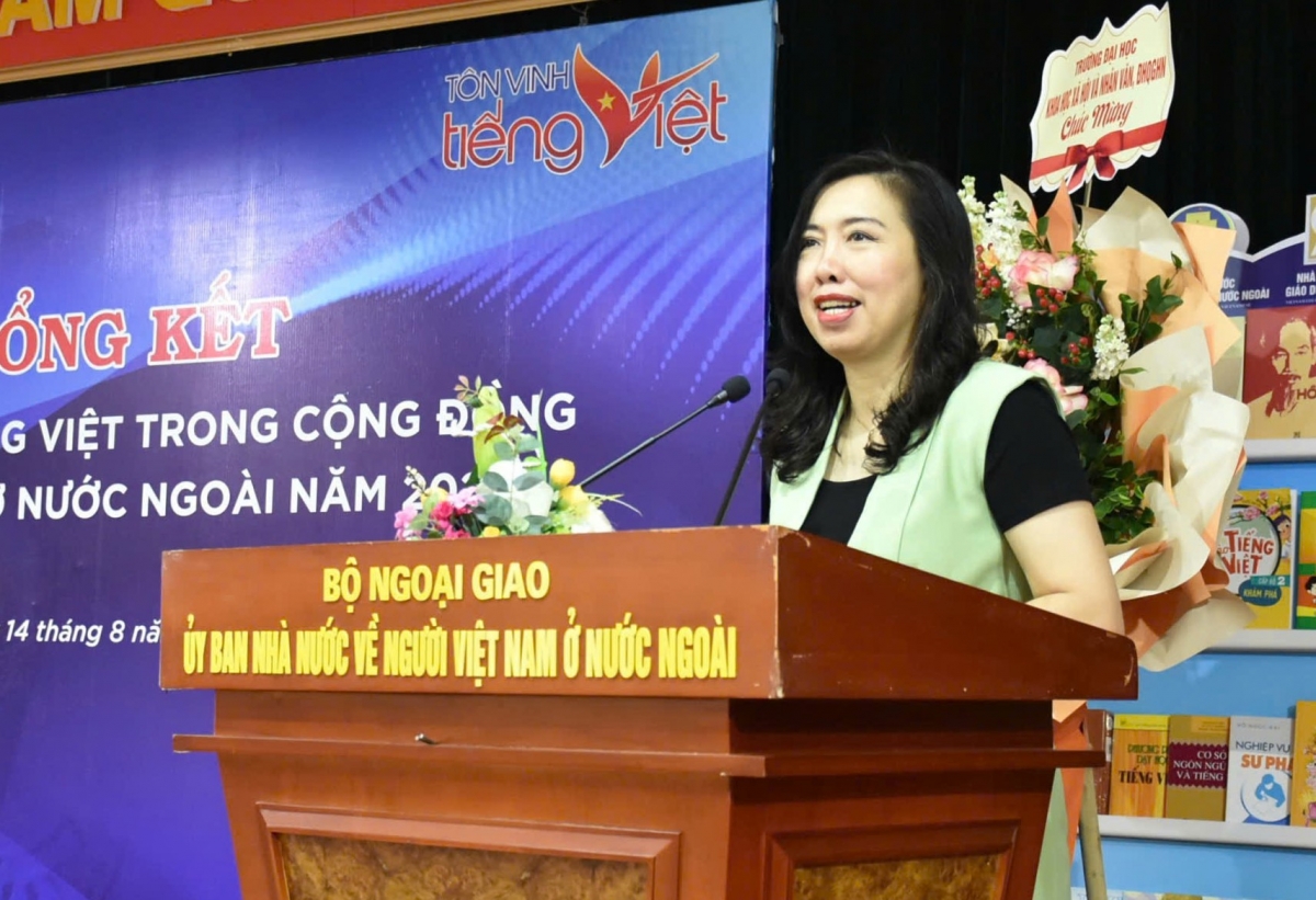 Thứ trưởng Bộ Ngoại giao Lê Thị Thu Hằng (Ảnh: UBNVNONN)
