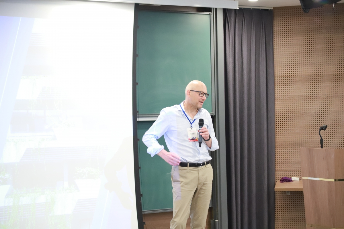 Jens Marklof Chủ tịch Hội Toán học London (Ảnh: VIASM)