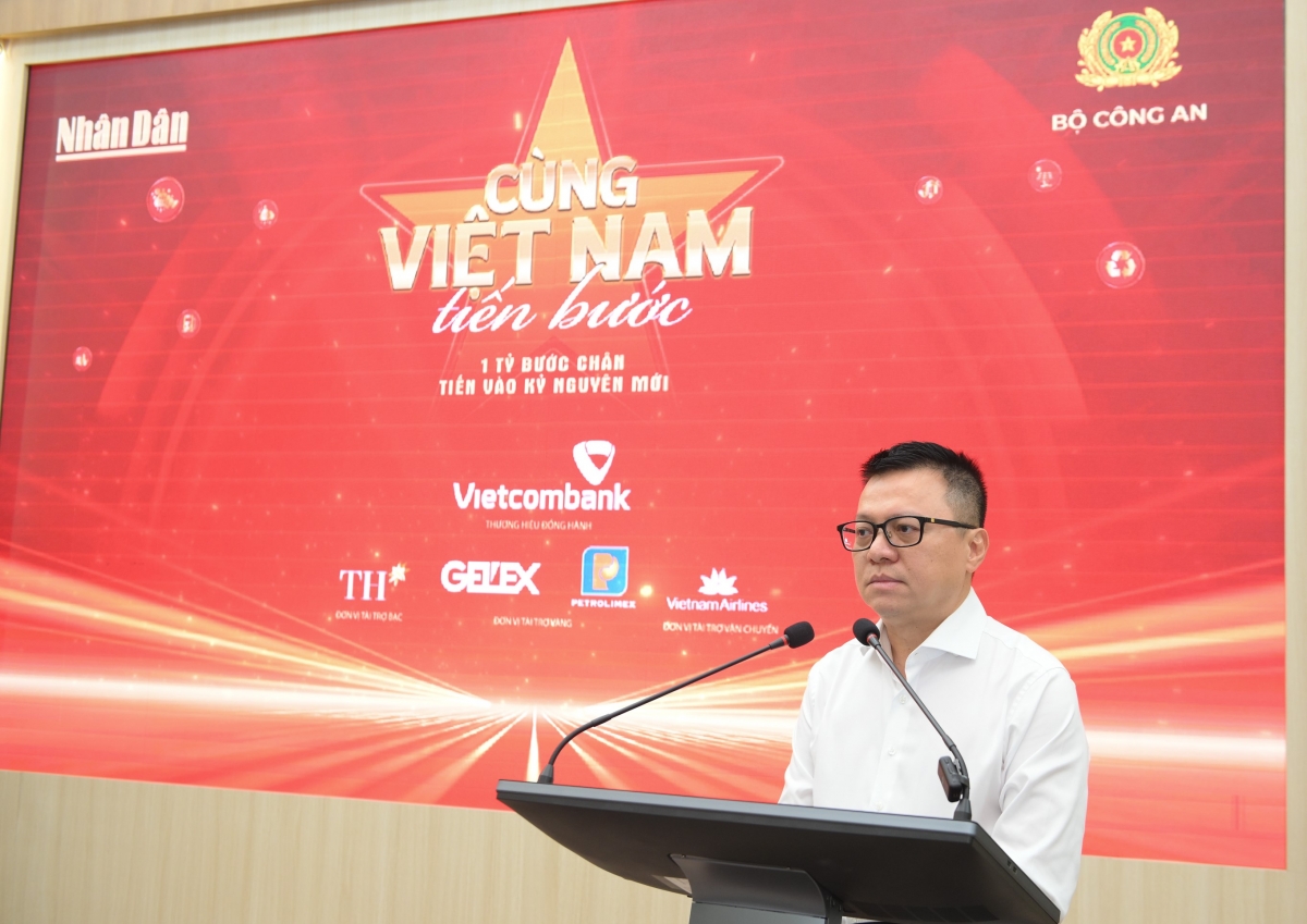 Ông Lê Quốc Minh phát biểu tại họp báo (Ảnh BTC)