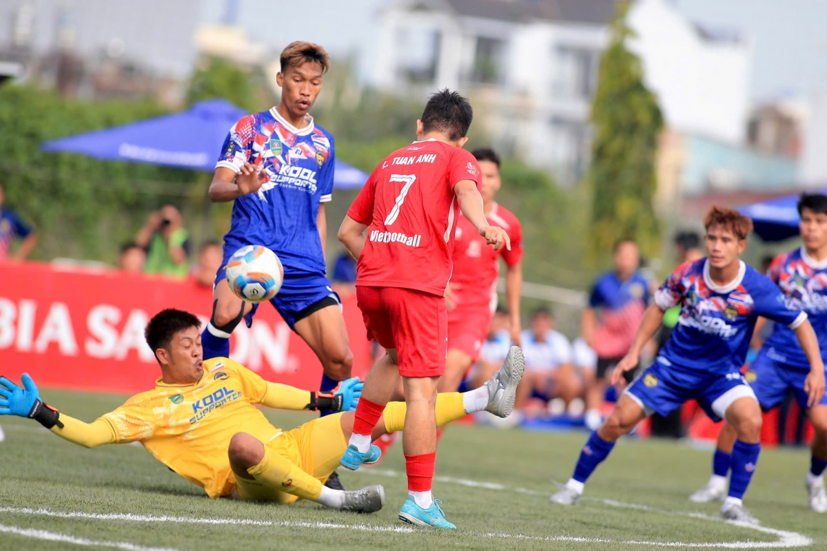 Tuyển chọn 7 người Thái Lan có màn ngược dòng ngoạn mục (ảnh: Vietfootball)