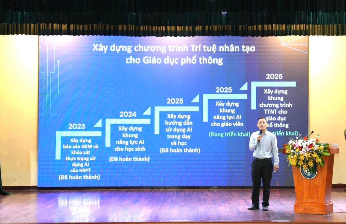 Chuyên gia trình bày tham luận (Ảnh: BTC)